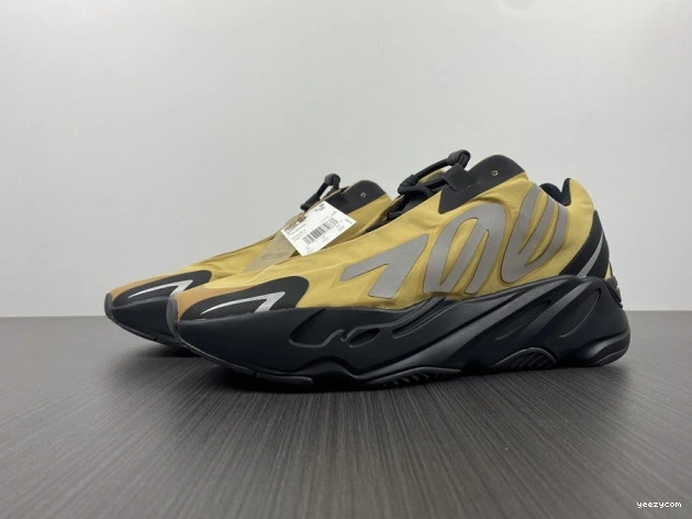 700 MNVN 'Honey GZ0717 Yeezy Flux' Boost 0803